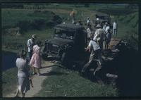 Hiller 09-087 : Jeep stuck in country road