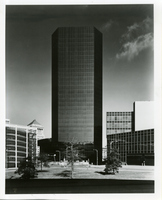 Centerre Bank - Skyscraper